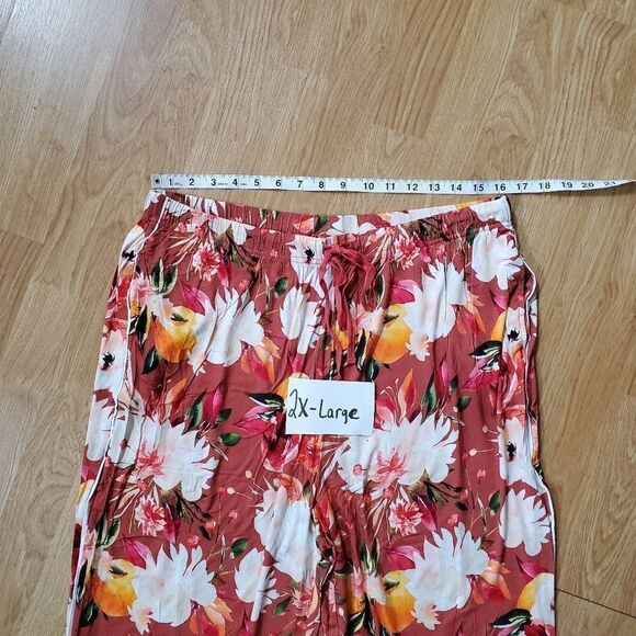 NEW! Posh Peanut: Floral Long Sleeve Relaxed Pajamas - Picture 10 of 12